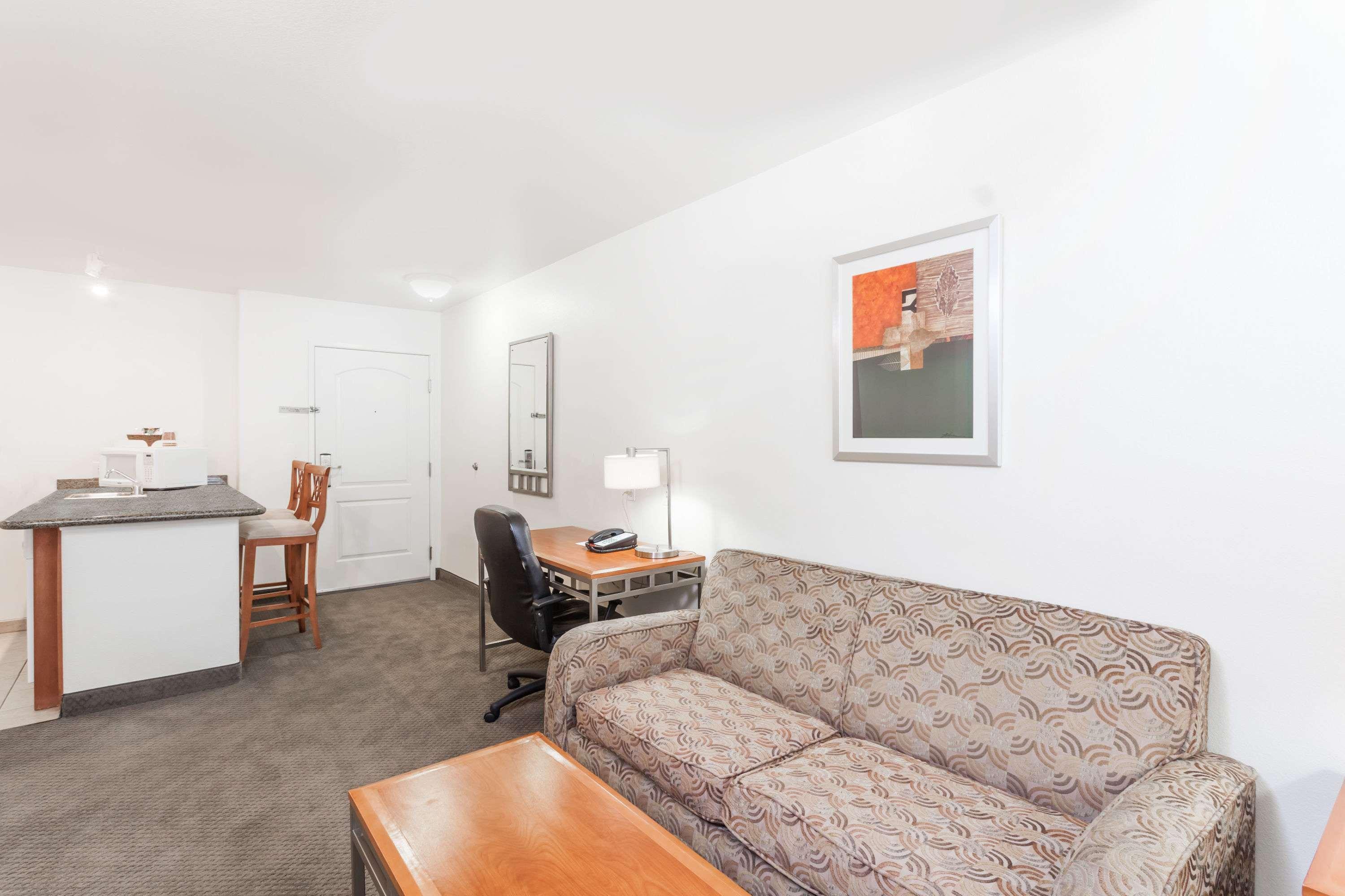 Hawthorn Suites Victorville Extérieur photo