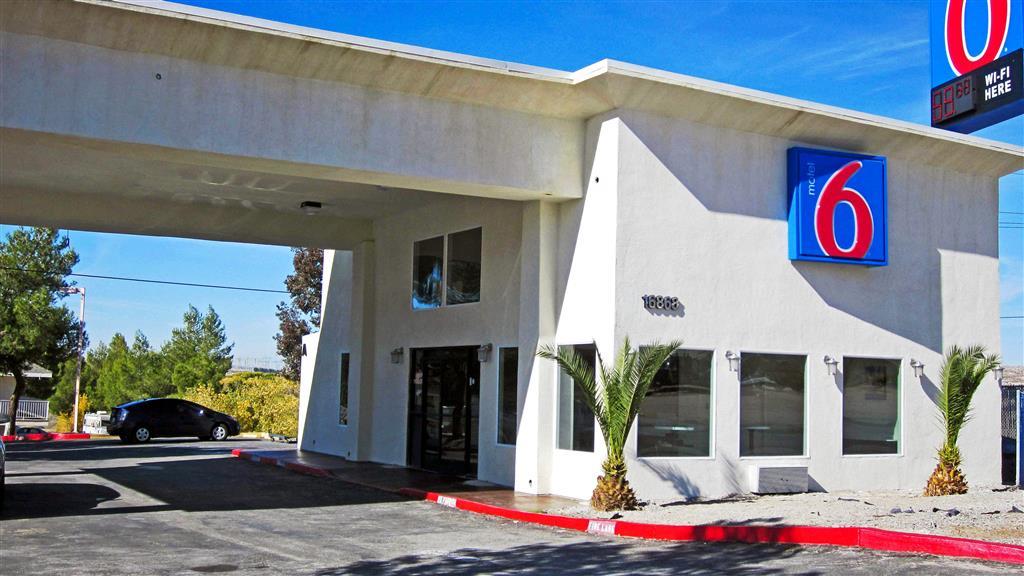 Hawthorn Suites Victorville Extérieur photo