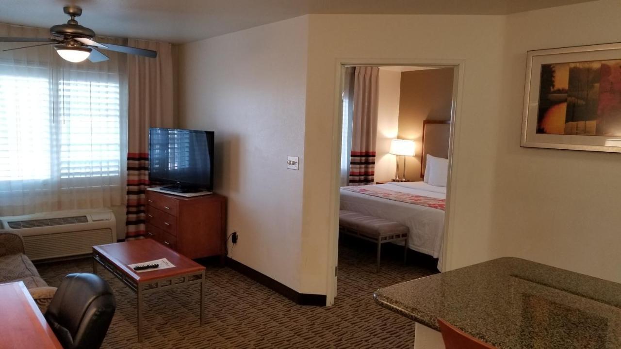 Hawthorn Suites Victorville Extérieur photo