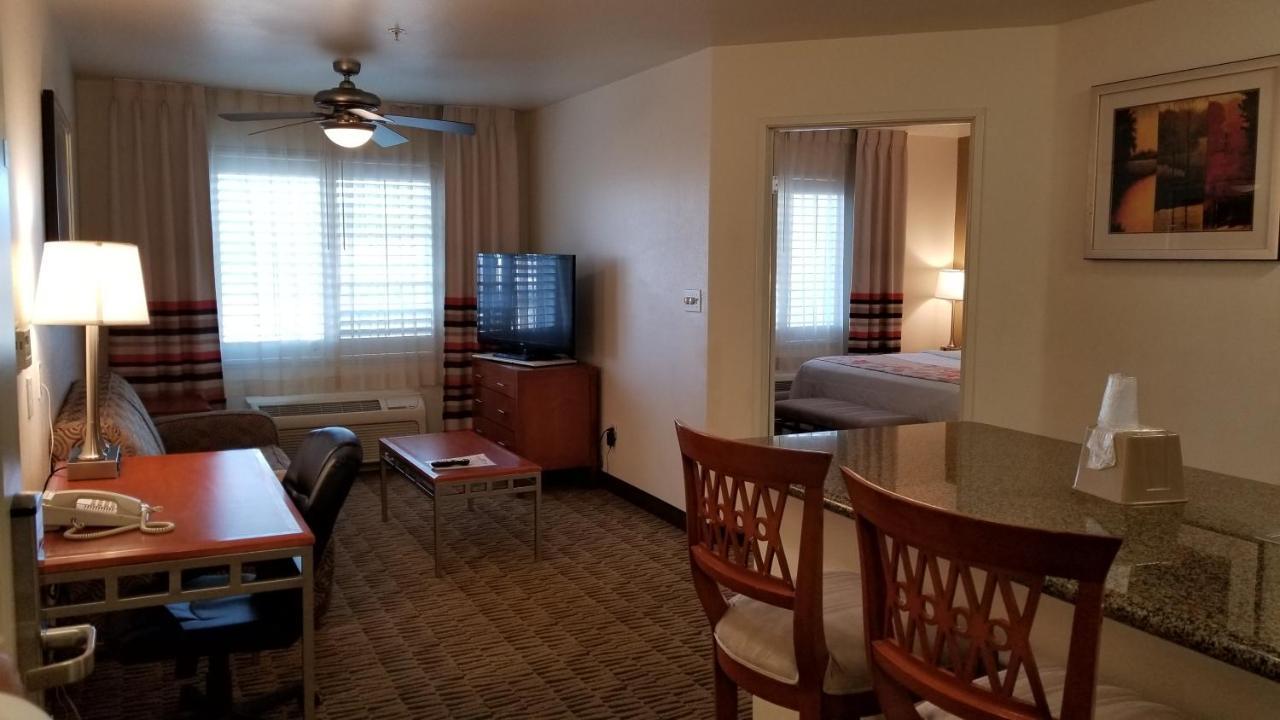 Hawthorn Suites Victorville Extérieur photo